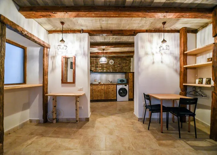 Downtown Rustic Studio